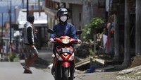 Detikcom bersama BRI mengadakan program Jelajah UMKM ke beberapa wilayah di Indonesia yang mengulas berbagai aspek kehidupan warga dan membaca potensi di daerah. Untuk mengetahui informasi lebih lengkap, ikuti terus beritanya di detik.com/tag/jelajahumkmbri
