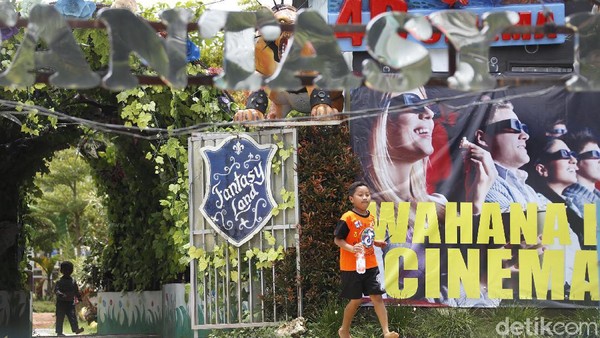 Salah satu rekomendasi wisata yang ada di Malang adalah The Roudh 78 yang terletak di areal Desa Wisata Pujon. Salah satu rekomendasi wisata yang ada di Malang adalah The Roudh 78 yang terletak di areal Desa Wisata Pujon.