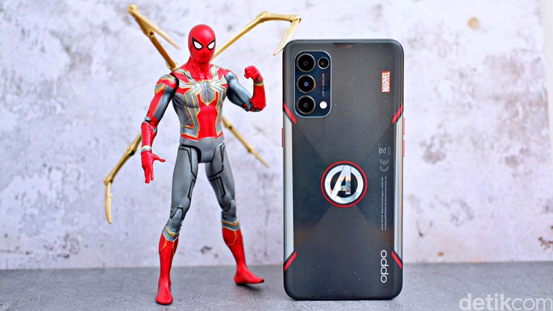 Oppo Reno5 Marvel Avengers Edition