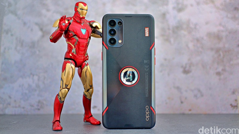 Oppo Reno5 Marvel Avengers Edition