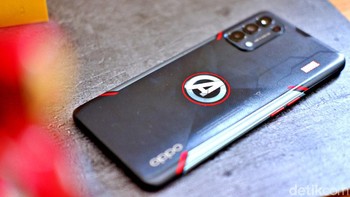 Ada logo Avengers tepat di bagian tengah. Foto: Adi Fida Rahman/detikINET