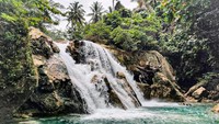 2. Air terjun Kembar