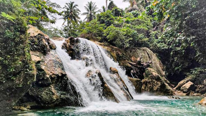 2. Air terjun Kembar