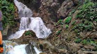 1. Air terjun Humbunsanua