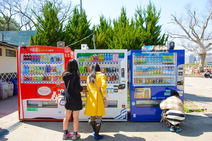 sejarah vending machine di Jepang. ternyata sudah ada sejak tahun 1888 lho!