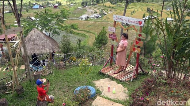Kabupaten Mamasa di Provinsi Sulawesi Barat, memiliki tempat wisata yang unik dan juga menarik. Namanya Citol Hill