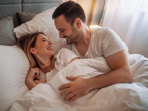 5 Hal yang Diam-diam Diinginkan Istri saat Bercinta Biar Cepat Klimaks