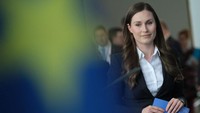 Kepala pemerintahan termuda di dunia, Perdana Menteri Finlandia Sanna Marin juga terlihat ergerak cepat dan tegas menangani pandemi COVID-19. 