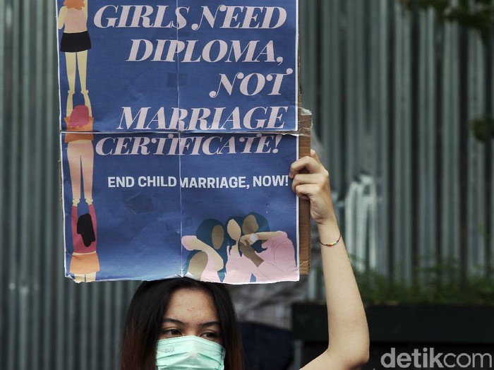 Ada Aksi Peringati Hari Perempuan Internasional di Yogyakarta Aksi memperingati Hari Perempuan Internasional juga berlangsung di Yogyakarta. Sejumlah massa ikut serta dalam aksi yang digelar di Bundaran UGM tersebut.