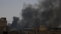 Terkait dengan serangan udara di Ibu Kota Yaman tersebut, pihak Houthi melaporkan ada tujuh serangan udara yang terjadi di Sanaa.