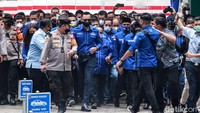 Ia tampak didampingi 34 Ketua DPD se-Indonesia serta ratusan pengurus PD.