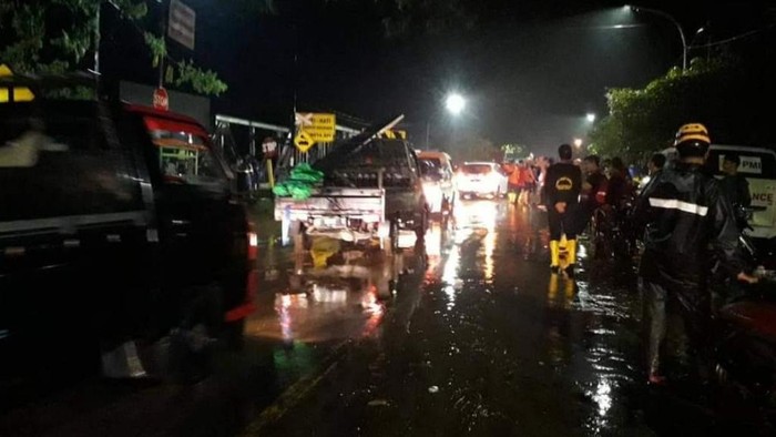 Banjir Pantura Kota Pasuruan Surut, Jalur Kembali Normal