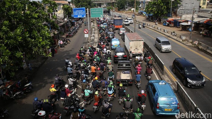 Begini Penampakan Kemacetan di Ruas Jalan Ibu Kota Pagi Ini