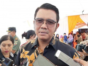Intip Garasi Bupati Bintan Apri Sujadi yang Jadi Tersangka Kasus Cukai