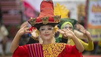 Danau Toba saat ini disiapkan oleh pemerintah Indonesia sebagai lokasi Destinasi Pariwisata Super Prioritas (DPSP) untuk menggantikan pulau Bali. 