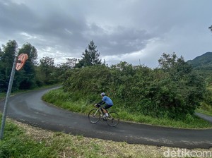 Mencicipi Tanjakan Super Pedas di Embrio Bogor