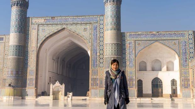 Fatima, Guide Perempuan Pertama dan Satu-satunya di Tanah Konflik Afghanistan
