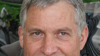 Jika diperhatikan dengan seksama, mungkin dapat dilihat perbedaan foto jadi-jadian ini dengan wajah manusia yang sesungguhnya. Foto: Thispersondoesnotexist