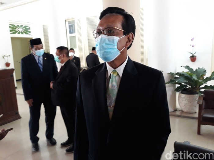 Gubernur DIY Sri Sultan Hamengku Buwono (HB) X