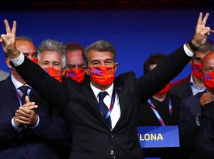 Barcelona Tendang Pjanic dan Umtiti? Ini Kata Laporta