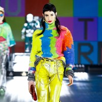 Koleksi terbaru Dolce & Gabbana untuk musim dingin 2021 yang bergaya futuristik. Foto: dok. Courtesy of Dolce & Gabbana