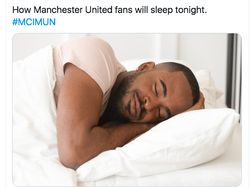 Meme Kocak Beda Nasib Liverpool dan Manchester United