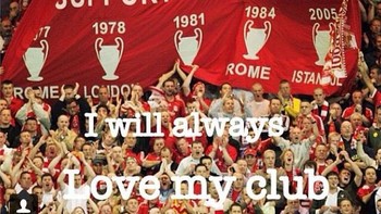 Suara untuk tetap mendukung Liverpool di tengah hasil buruk dikumandangkan di media sosial. Foto: Twitter