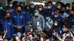 Momen AHY Serahkan Berkas Partai ke Dirjen AHU Kemenkum HAM