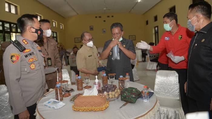 Percepat Pelacakan COVID-19, Polisi Pacitan Sumbangkan Genose Ke Pemkab