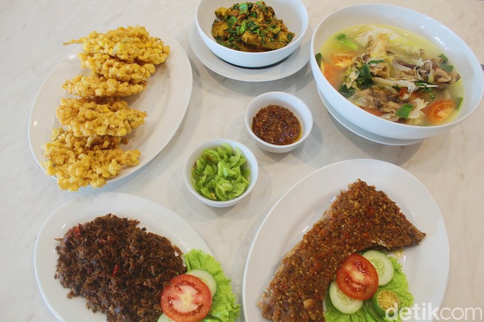 Rumarica masakan khas Manado Rumarica: Gurih Pedas Rahang Tuna Bakar Rica yang Istimewa