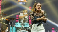 d’HOT Music Day telah hampir mencapai acara puncak. dDangdutin jadi sesi yang pastinya paling ditunggu oleh para pecinta musik dangdut.