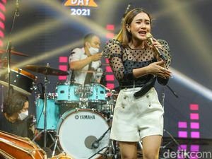 Sekarang Ngepop, Cita Citata Siap Keroncongan-Nyanyi Lagu Reggae