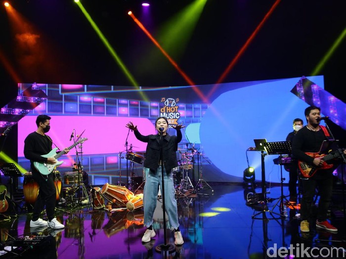 Para musisi yang tampil di acara dHOT Music Day 2021.