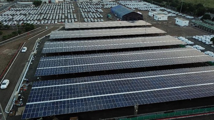 Indika Energy menggandeng pengembang tenaga Surya dari India guna memenuhi kebutuhan penggunaan energi baru terbarukan di Indonesia.