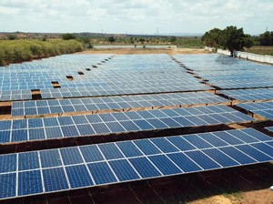 Genjot Energi Ramah Lingkungan, Pelabuhan Mulai Pasang Solar Panel