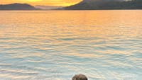 eksotisnya senja di pantai Friwen