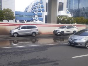 Ada Genangan Air, Warga Takut Jl HR Rasuna Said Kembali Berlubang