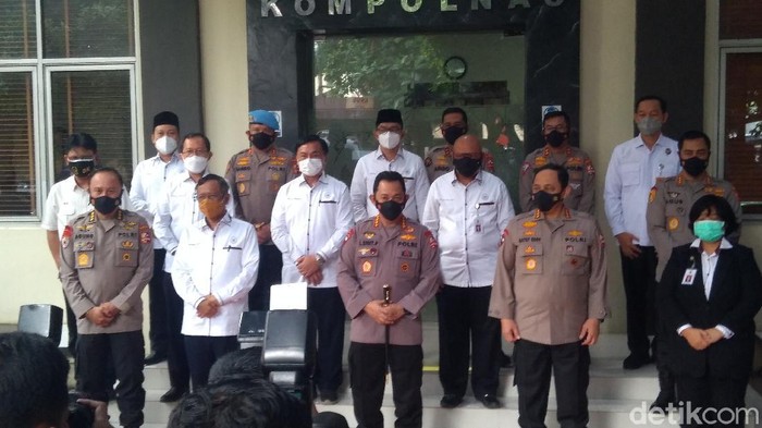 Kapolri dan Kompolnas bertemu (Dyas/detikcom)