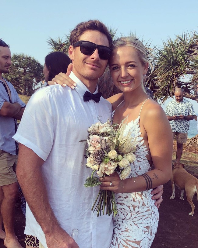 Mantan pengajar gimnastik itu pun mengaku mendapat dukungan dari suaminya yang kemudian ikut bikin konten bersama. Apalagi setelah mereka berdua bergabung, mereka menghasilkan AUD$40.000 atau sekitar Rp 441 jutaan per bulan. Foto: Instagram @laurenannekennedy_