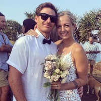 Mantan pengajar gimnastik itu pun mengaku mendapat dukungan dari suaminya yang kemudian ikut bikin konten bersama. Apalagi setelah mereka berdua bergabung, mereka menghasilkan AUD$40.000 atau sekitar Rp 441 jutaan per bulan. Foto: Instagram @laurenannekennedy_