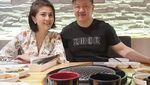 Momen Meilia Lau, Ibunda Felicia saat Makan Bersama Keluarga