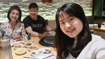 Momen Meilia Lau, Ibunda Felicia saat Makan Bersama Keluarga