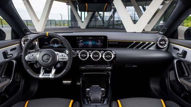 Mercedes-AMG CLA 45 S 4Matic+ Coupe