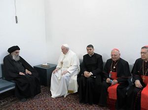 Momen Paus Fransiskus Kunjungi Ulama Syiah di Irak