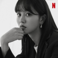 Dalam wawancaranya dengan Netflix, Kim So Hyun mengungkap kisah cinta segitiga pemainnya akan semakin rumit. Hal itu menjadi tantangannya saat memerankan karakter Jo Jo. Foto: dok. Netflix