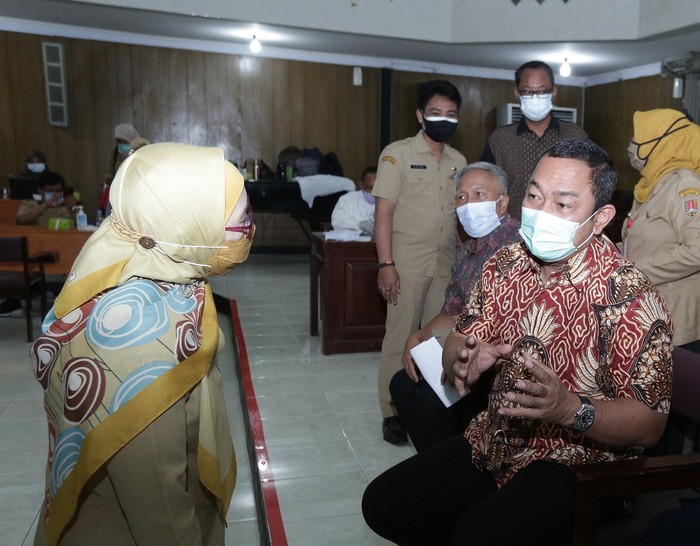 Pemerintah Kota Semarang menargetkan pembelajaran tatap muka dimulai bulan Juli 2021 mendatang sesuai pedoman kebijakan Kementerian Pendidikan dan Kebudayaan (Kemendikbud).