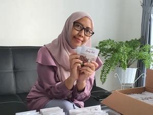 Top! Resign dari PNS Pajak, Rina Buka Toko Kue Beromzet Puluhan Juta