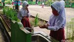 Suasana Hari Pertama Sekolah Tatap Muka di Batang