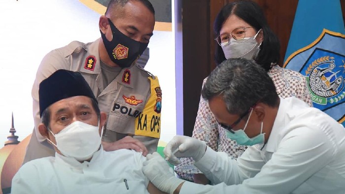 9.786 Tokoh Agama di Lamongan Mulai Divaksin
