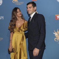 Iker Casillas bikin heboh setelah menulis bahwa dirinya adalah penyuka sesama jenis dalam sebuah cuitan di akun Twitter yang kabarnya diretas. Aku harap kalian menghormatiku: Aku gay, Sosok mantan istrinya, Sara Carbonero, pun ikut jadi sorotan.Foto: Getty Images/Carlos Rodrigues